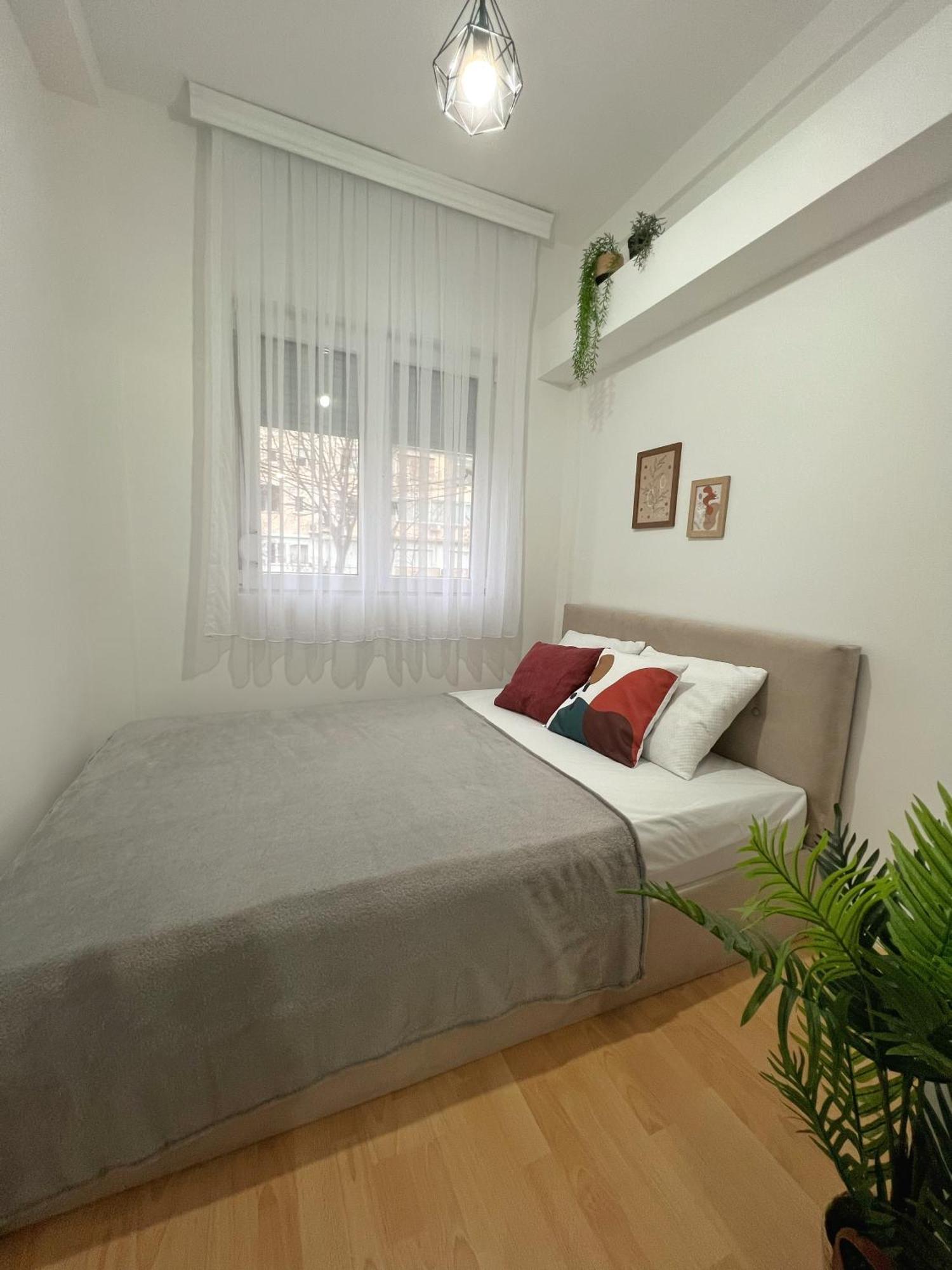Charming 2 Bedroom Apartment 스코페 외부 사진