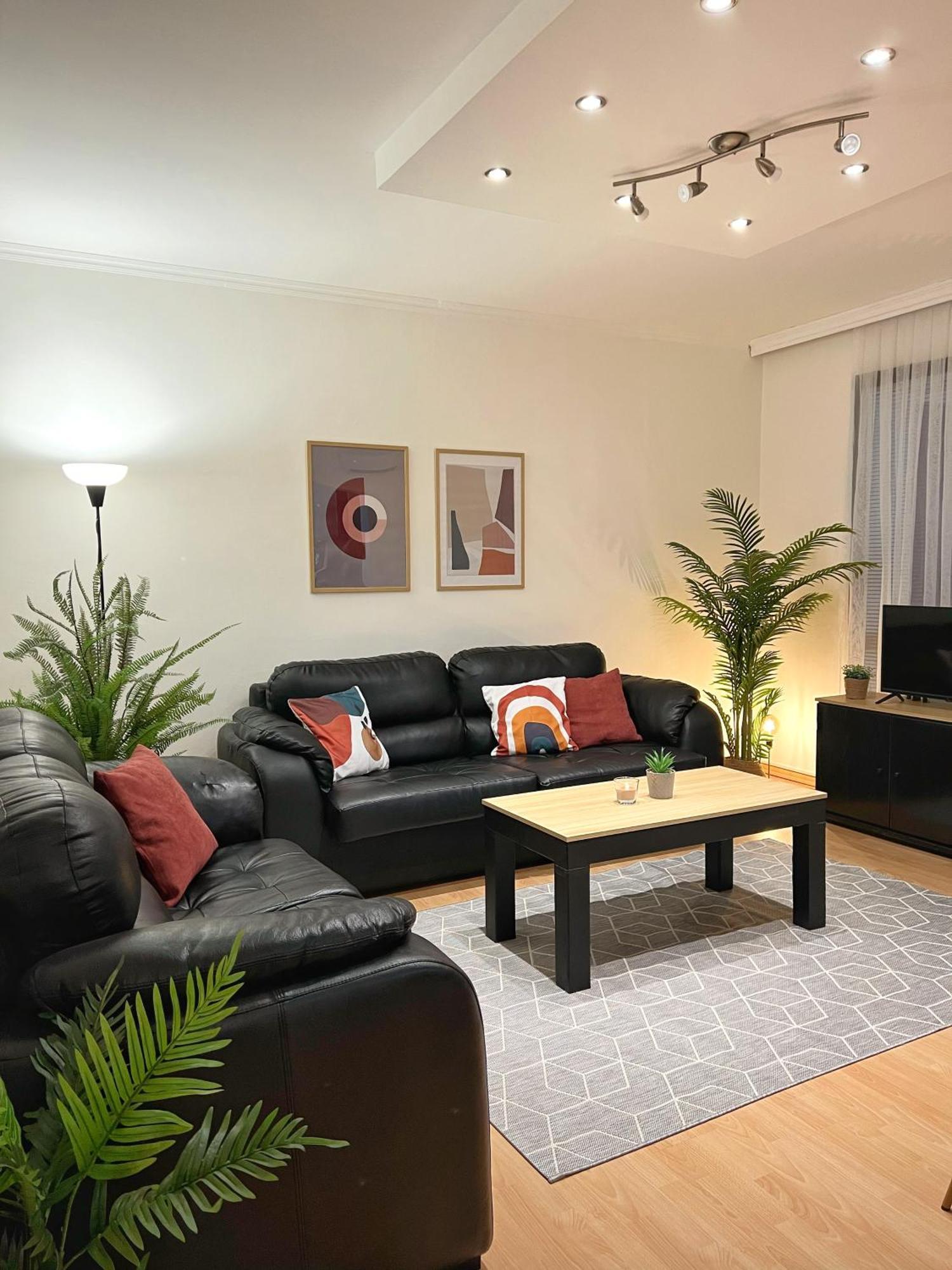 Charming 2 Bedroom Apartment 스코페 외부 사진